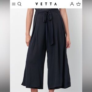 VETTA Black Wide-Leg Pants with Tie Waist